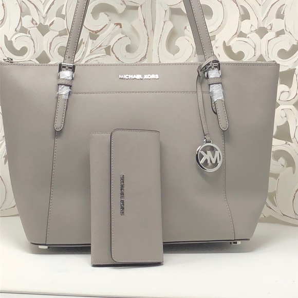 Michael Kors Handbags - NWT Michael Kors bundle Ciara + wallet